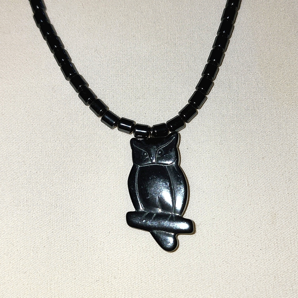 Native American Carved Hematite Owl Necklace 18" Long. Beautiful